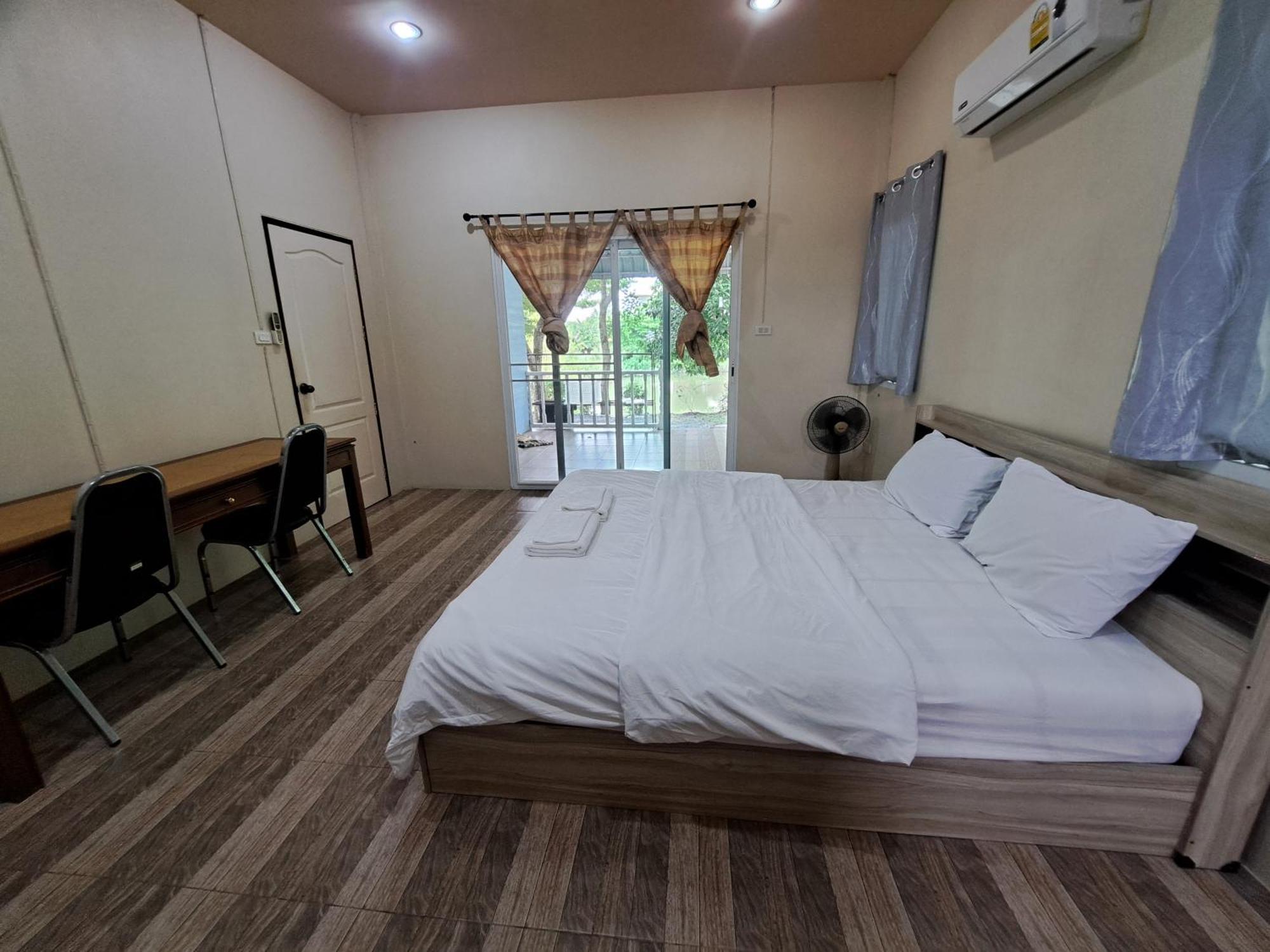 Armthong Resort ナコーンナーヨック エクステリア 写真