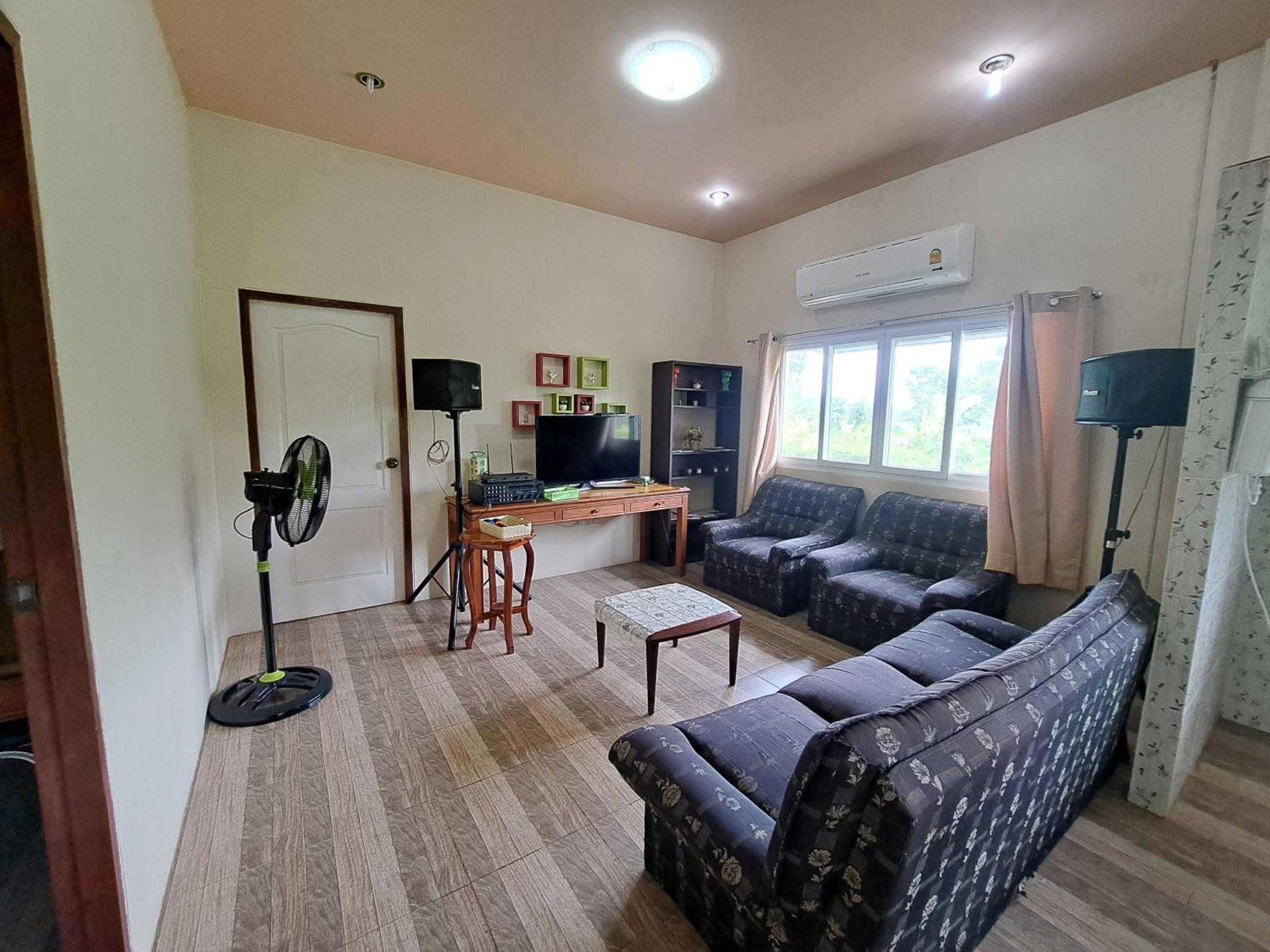 Armthong Resort ナコーンナーヨック エクステリア 写真