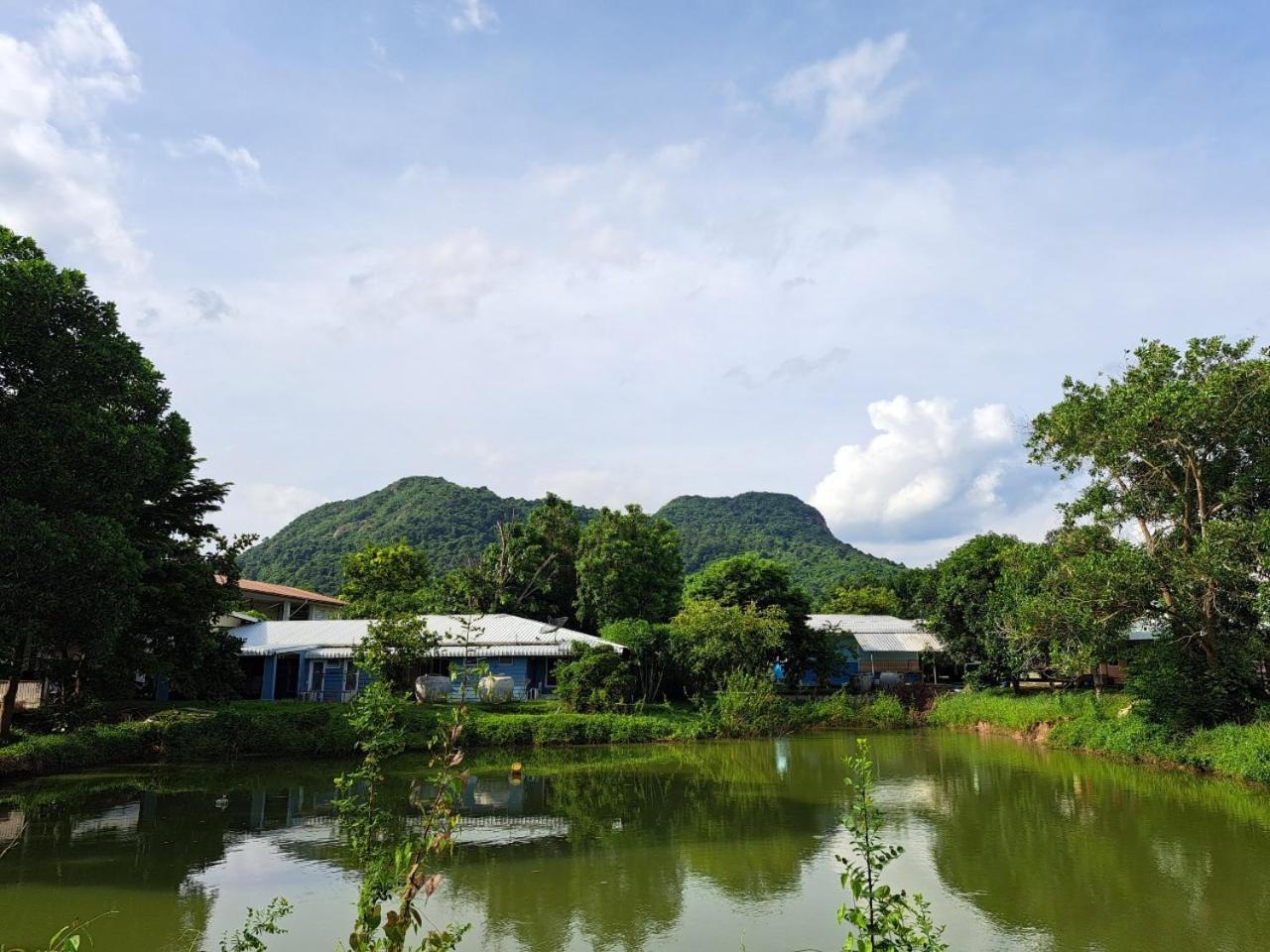 Armthong Resort ナコーンナーヨック エクステリア 写真