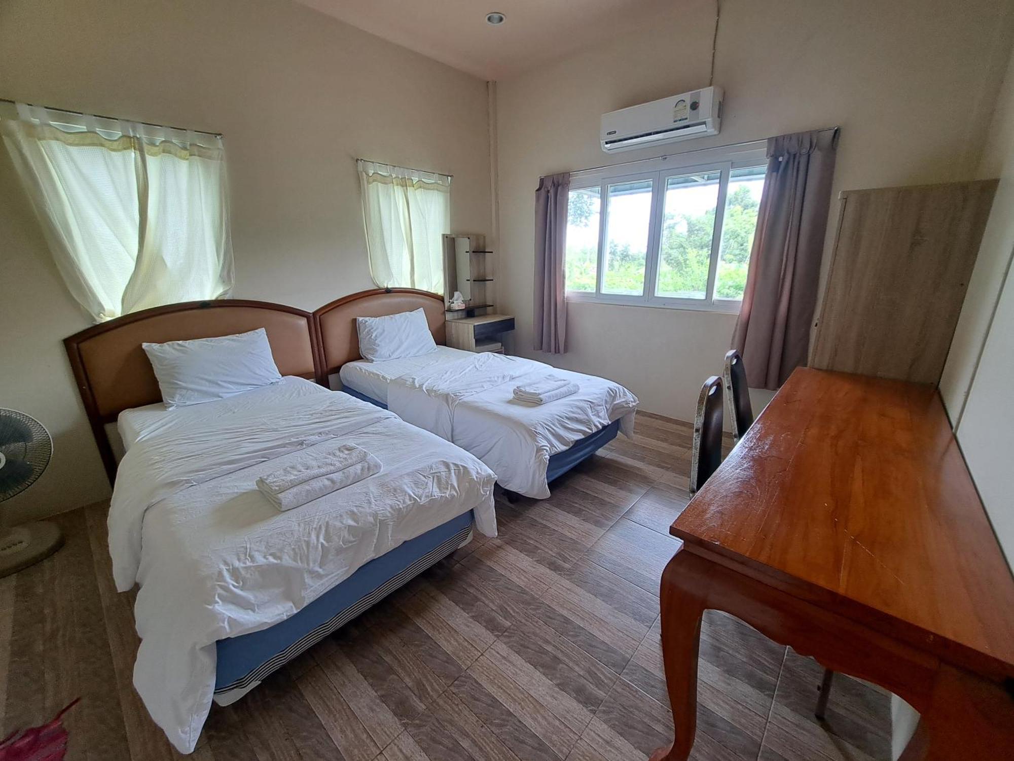 Armthong Resort ナコーンナーヨック エクステリア 写真